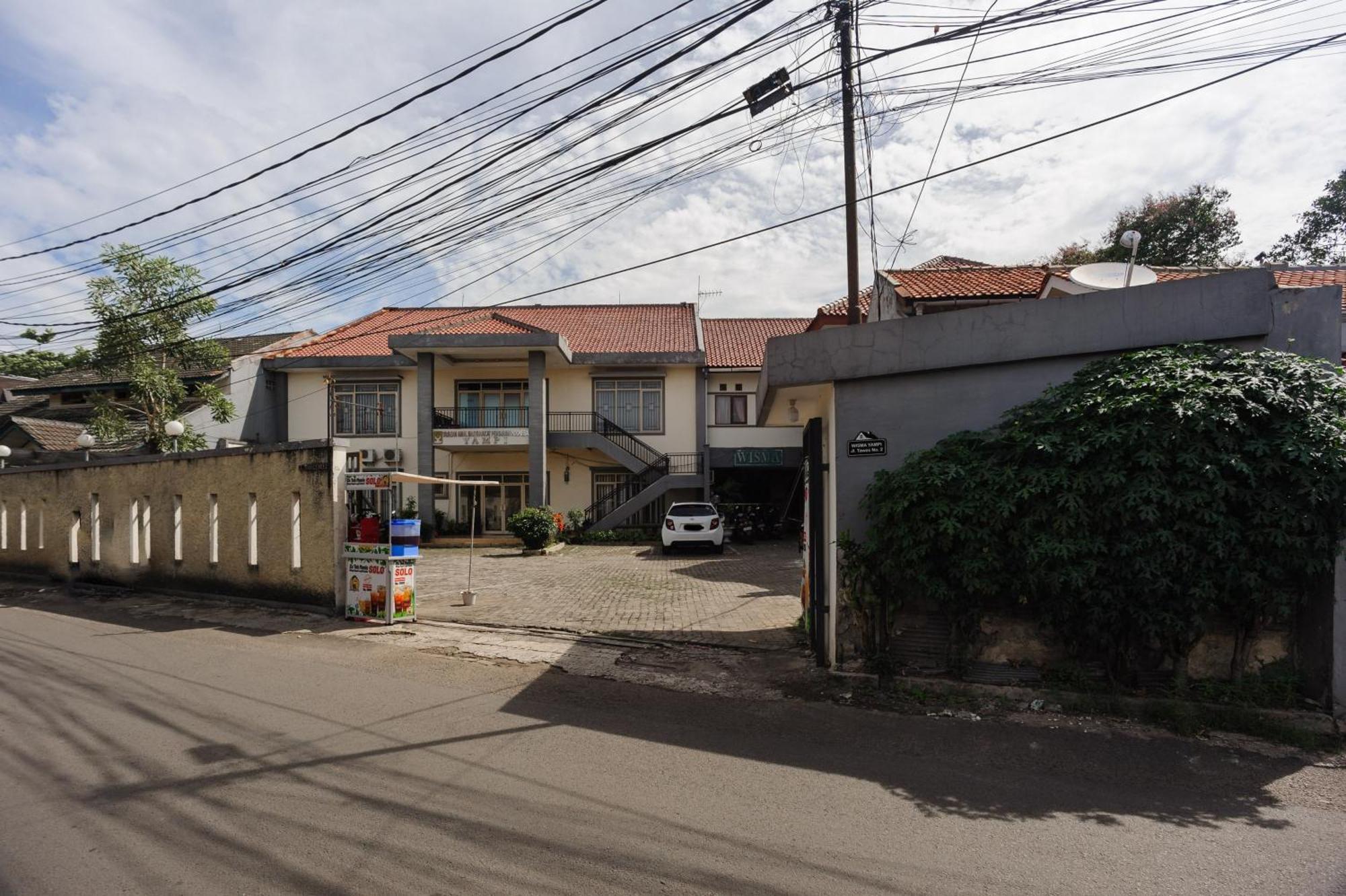 Reddoorz Syariah Near Aeon Mall Tanjung Barat Giacarta Esterno foto